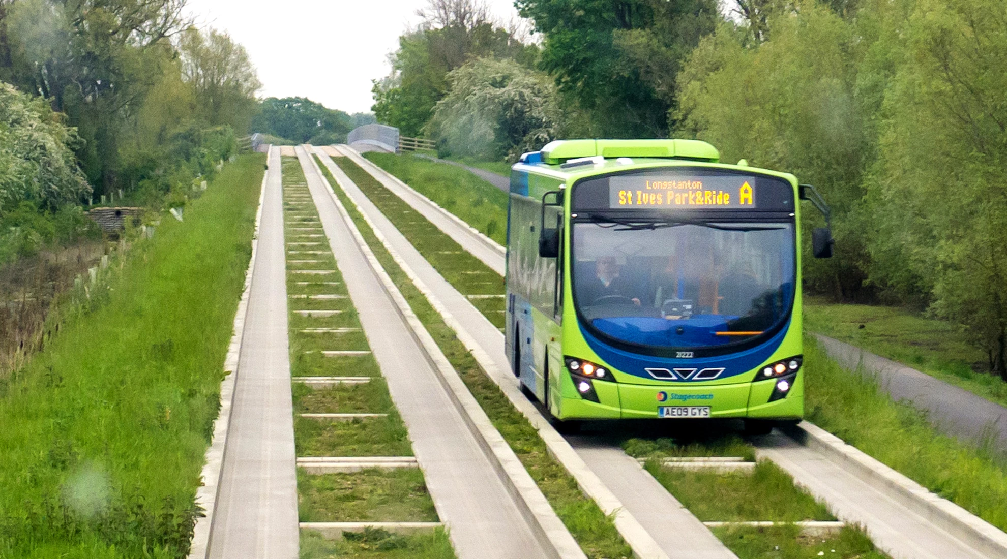 Park & Ride guided busway ©Cambridgeshire County Council